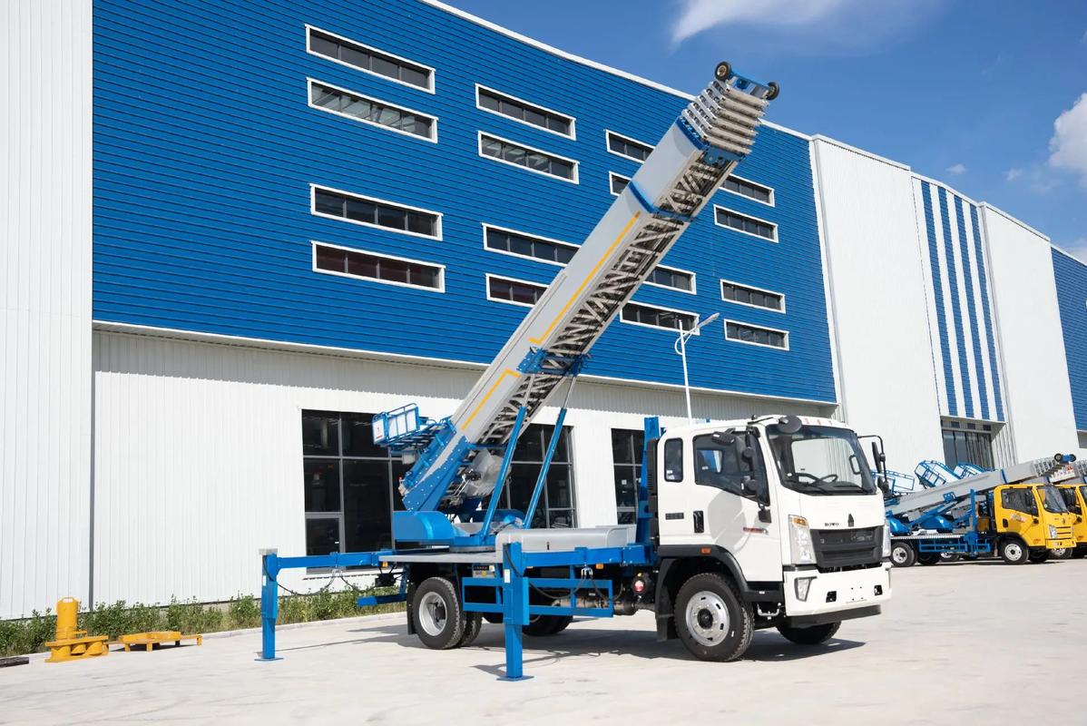 资阳小型云梯车上料车租赁多少钱