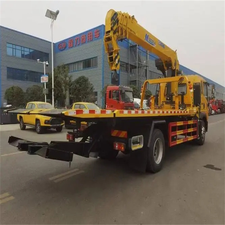 资阳附近小随车吊出租电话，轻松解决搬运烦恼