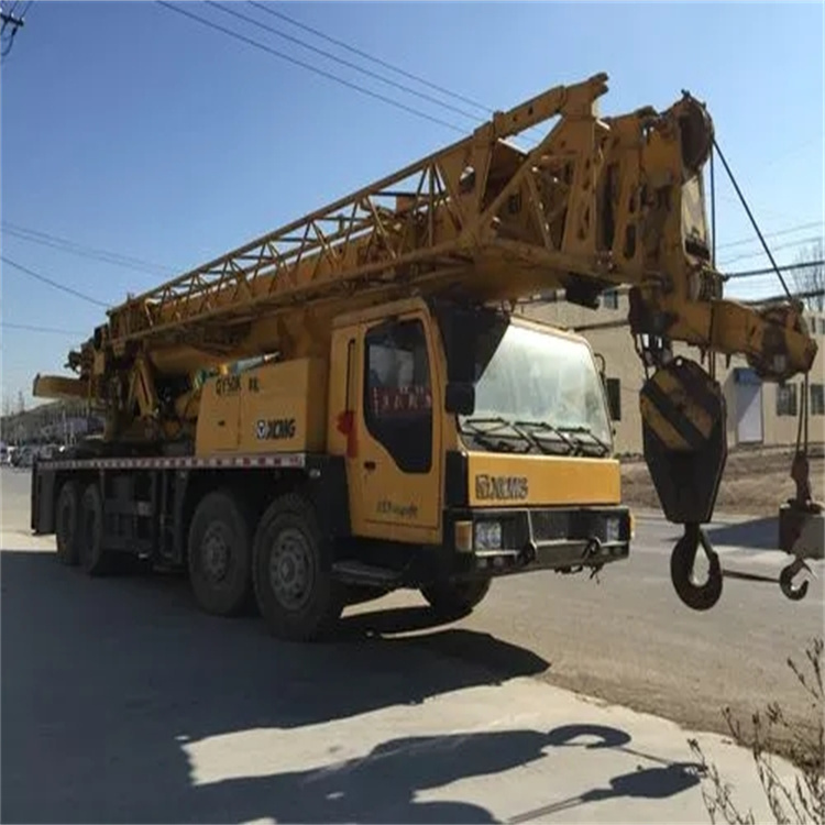 资阳哪里有专业吊车出租